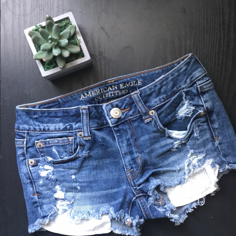 AE denim shorts!